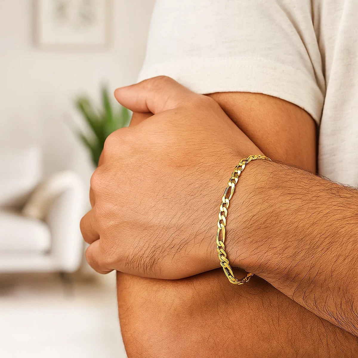 10K Yellow Gold Link Figaro Bracelet (3.70 mm), view 2