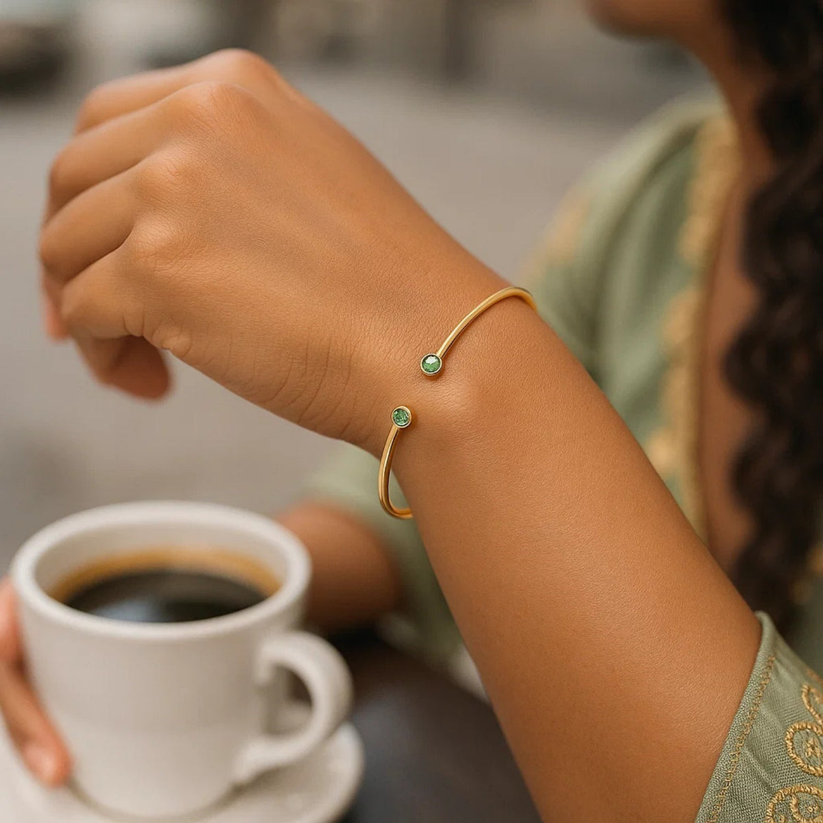 14K Yellow Gold Peridot Open Cuff Bangle (2.00 mm), view 4