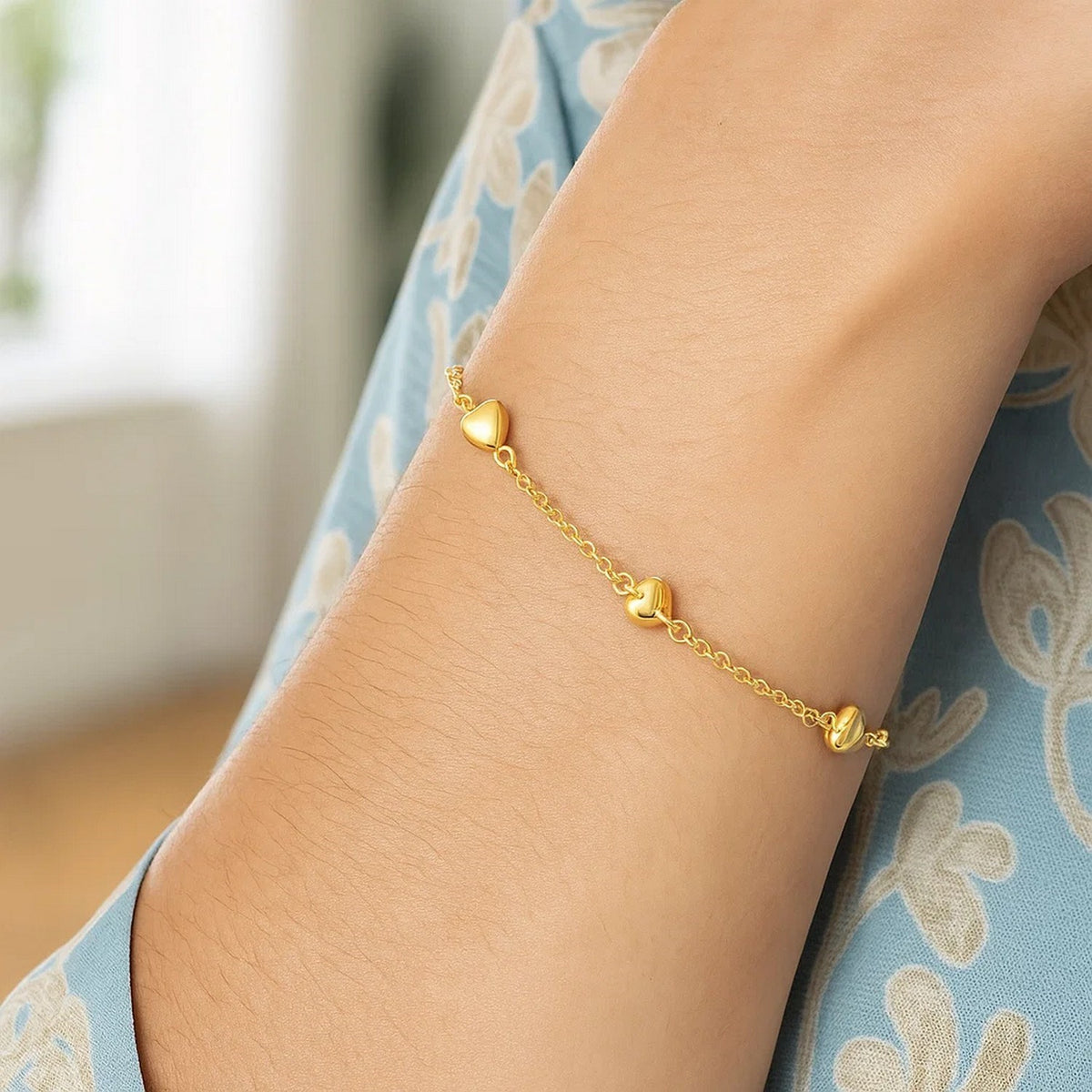 14K Yellow Gold Rolo Chain Bracelet with Puffed Heart Stations (3.30 mm), view 3