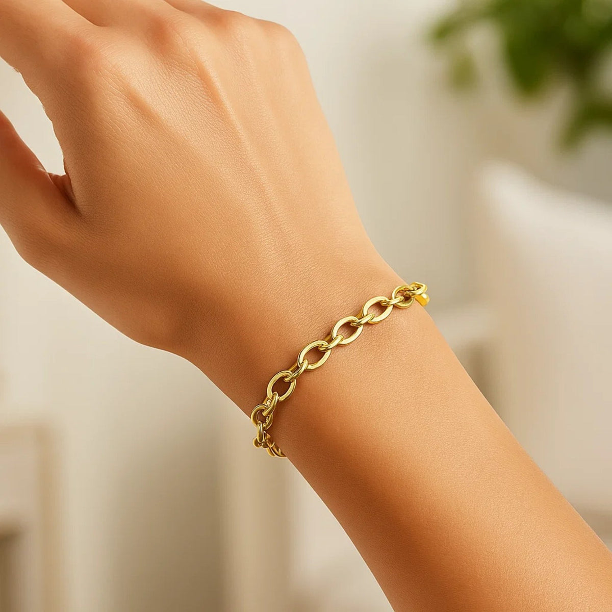 14K Yellow Gold Cable Chain Style Bracelet (6.35 mm), view 3