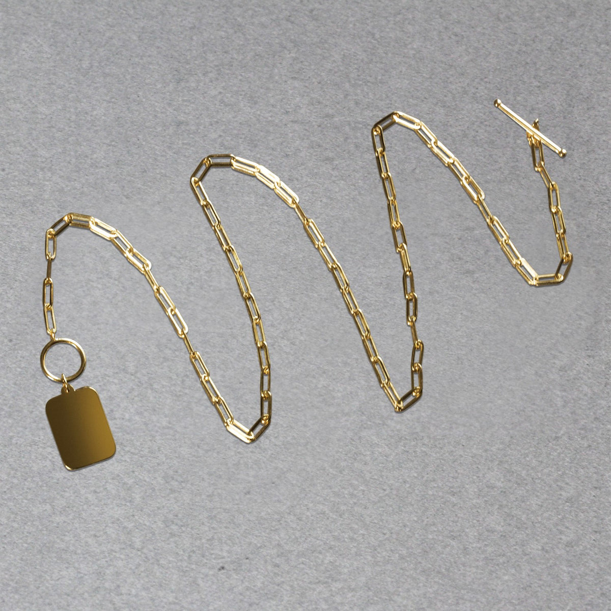 14K Yellow Gold Paperclip Chain Necklace with Rounded Rectangle Pendant, view 4