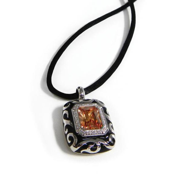 Royale Pendant