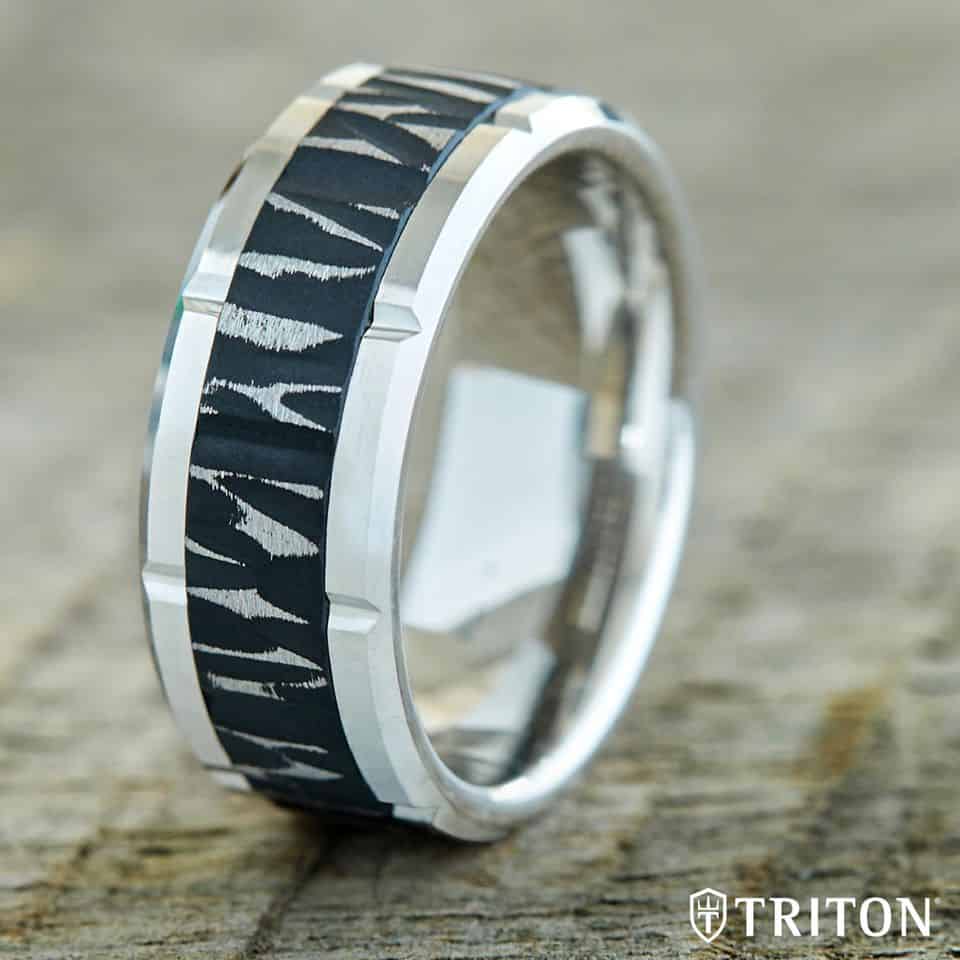 White Tungsten Carbide BlackHammered Wedding Band Size 9.5 * - view 2