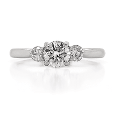  Diamond Designs White 14 Karat Gold 3 Stone Diamond Engagement Ring Size 6.75 * - Diamond Designs